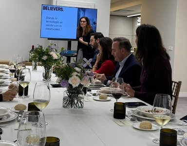 Silvia Jimenez durante la presentación de EVA.